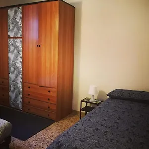 https://casa-le-felci.it-tuscanyhotel.com